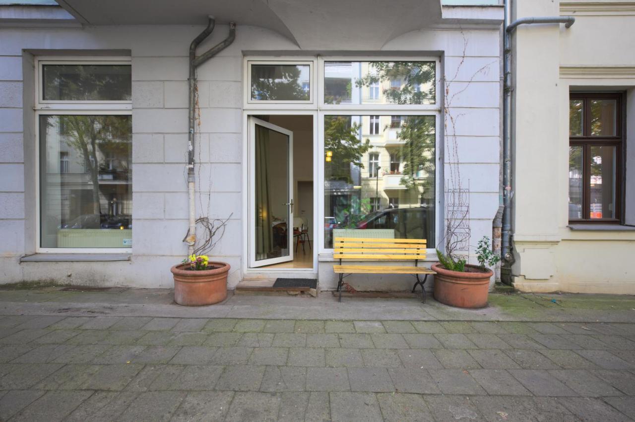 Altbauwohnung Mit 3 Baedern *