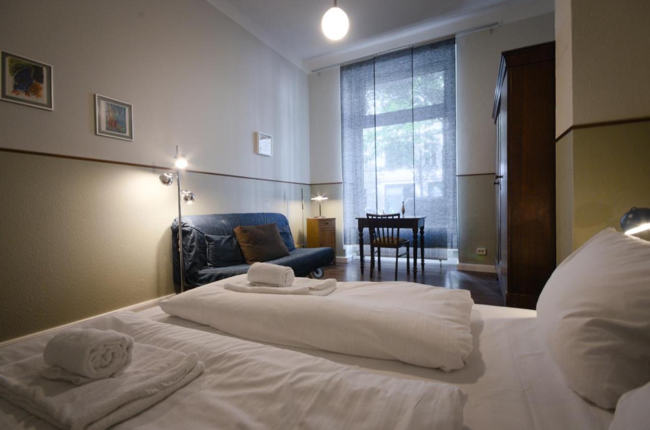 Appartamento Altbauwohnung Mit 3 Baedern *